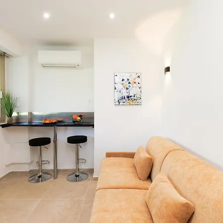 Upstays Cosy 15m2 With Pool And Quiet Apartmán Cannes