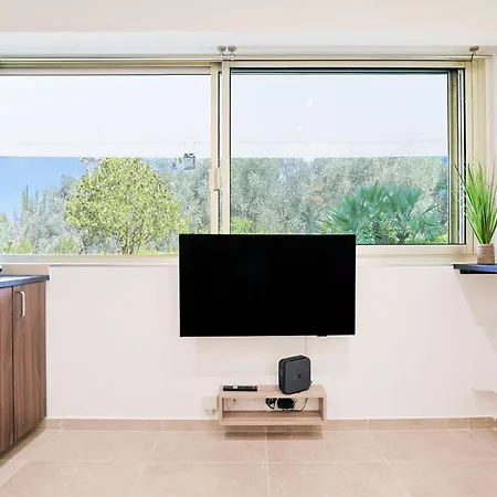 Upstays Cosy 15m2 With Pool And Quiet Cannes